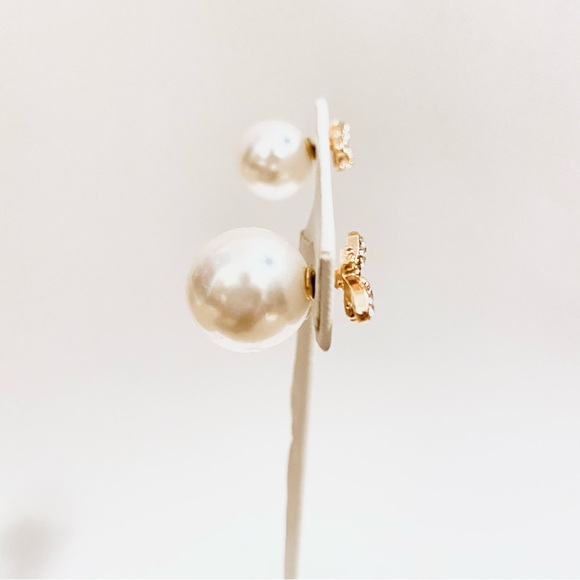 Bee Faux Pearl Back Earrings - Picture 3 of 3